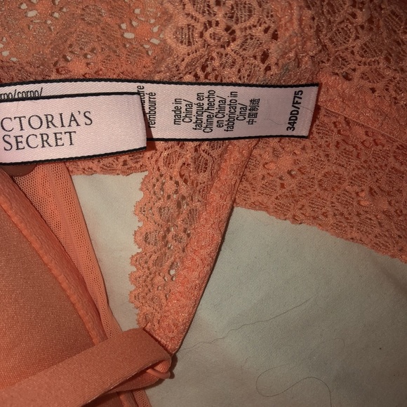 Victoria’s Secret no underwire bra - Picture 8 of 9